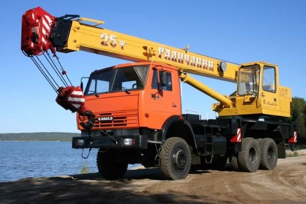 Автокран 25 т КАМАЗ Ивановец